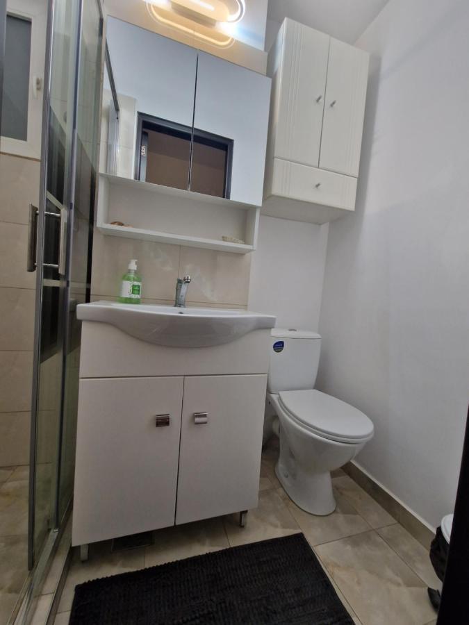 City Center Apartment Бухарест Экстерьер фото