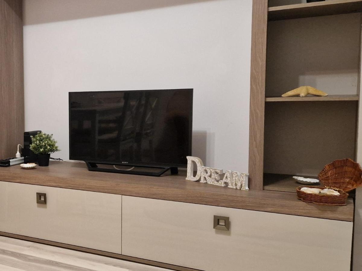 City Center Apartment Бухарест Экстерьер фото