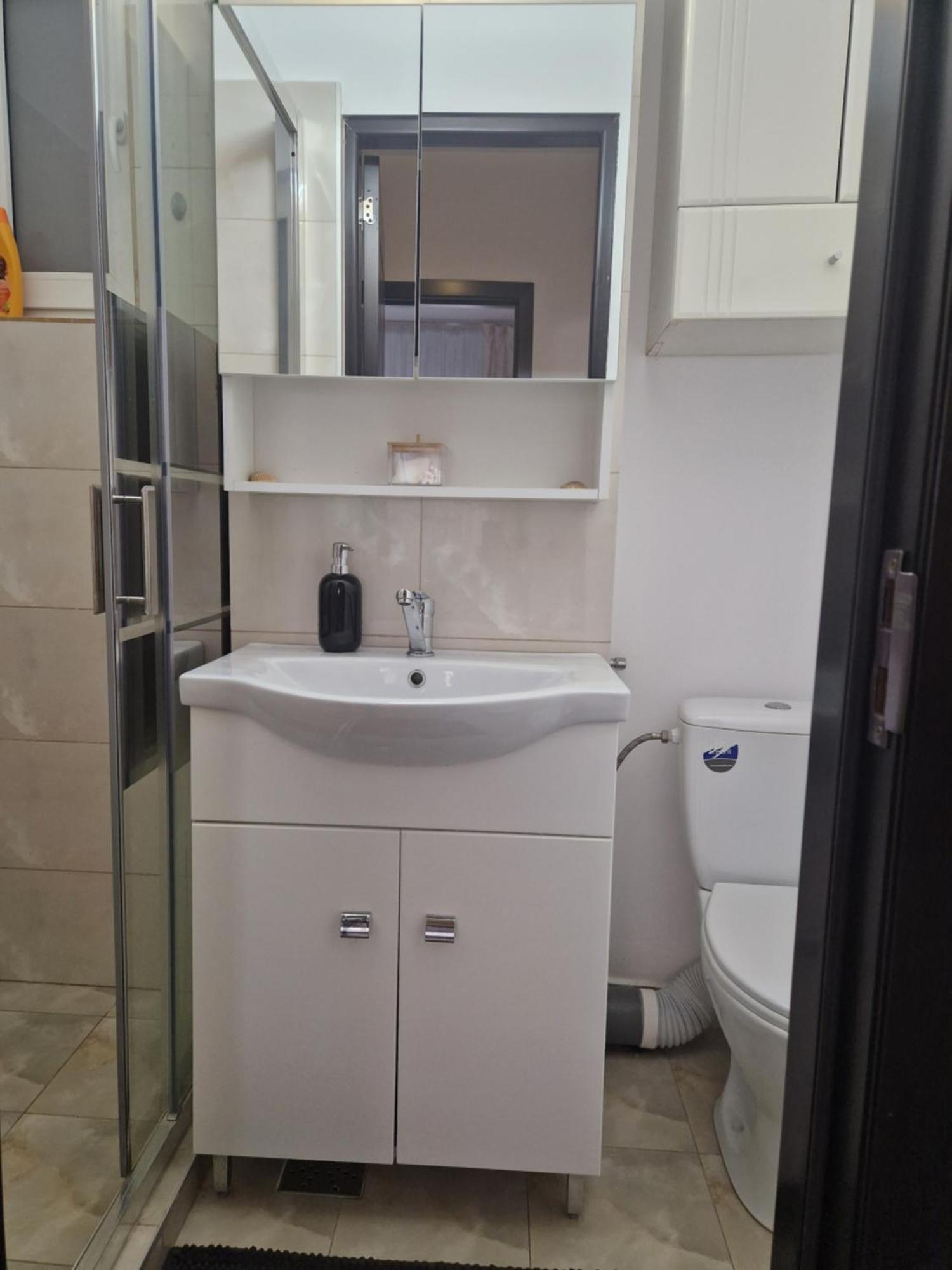 City Center Apartment Бухарест Экстерьер фото